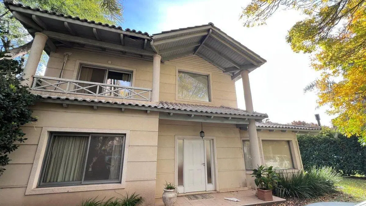 Venta/permuta casa 4 dormitorios GER- 440m2 parque 3