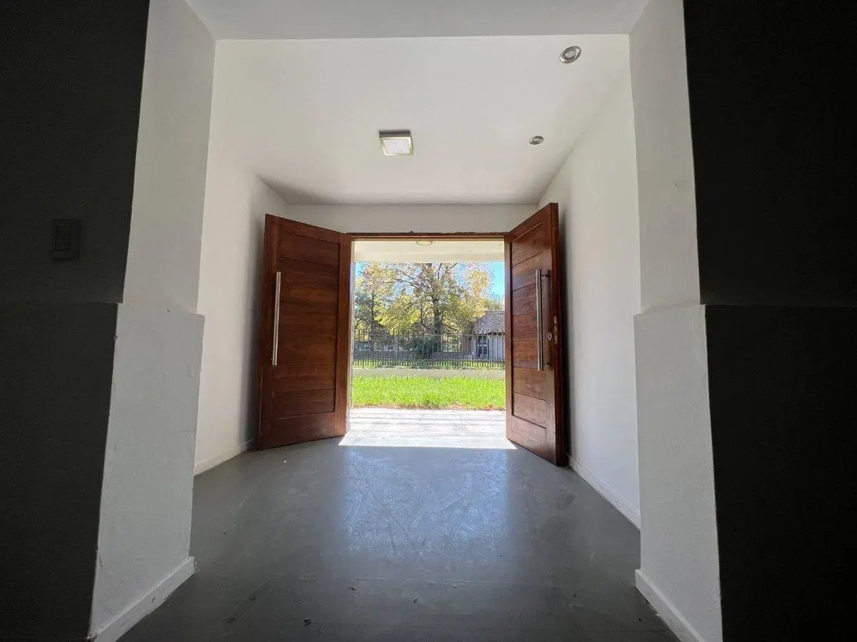 VENTA CASA 3 DORMIT CON PARQUE, PILETA Y PARRILLA 3