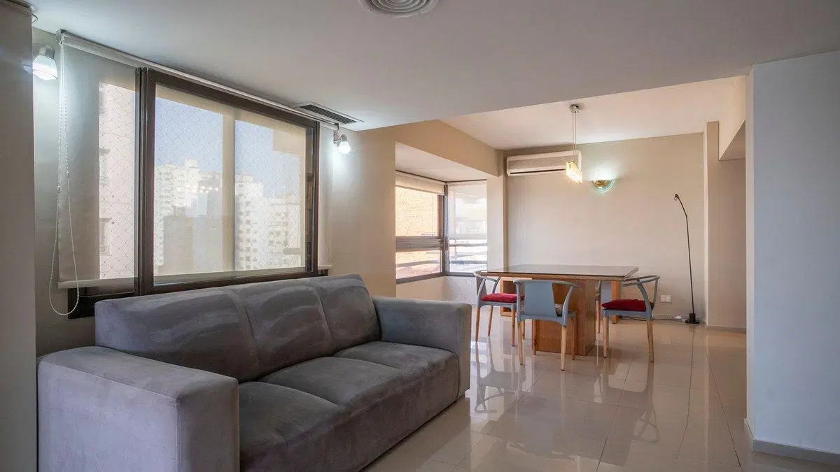 VENTA DEPARTAMENTO 5 DORMITORIOS/COCHERA VISTA RÍO 5