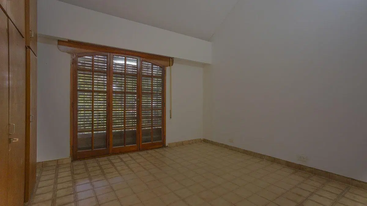 CASA EN VENTA 3 DORMITORIOS EN ALBERDI 5