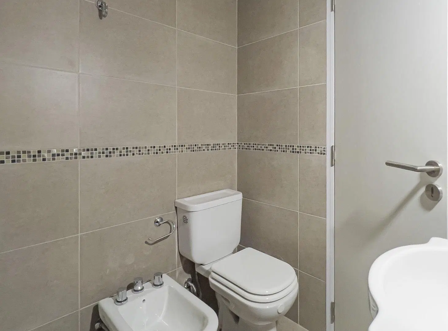 VENTA DE DEPARTAMENTO A ESTRENAR ZONA RIO. 8