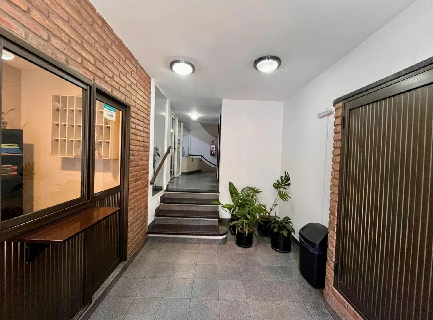 Consultorio en venta con recepción y SUM 5