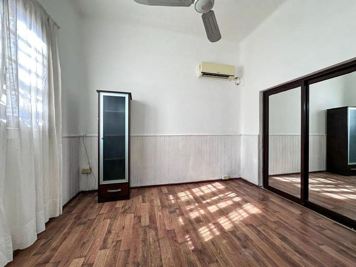 CASA DE ESTILO EN ZONA CENTRO DE V.G.G 2