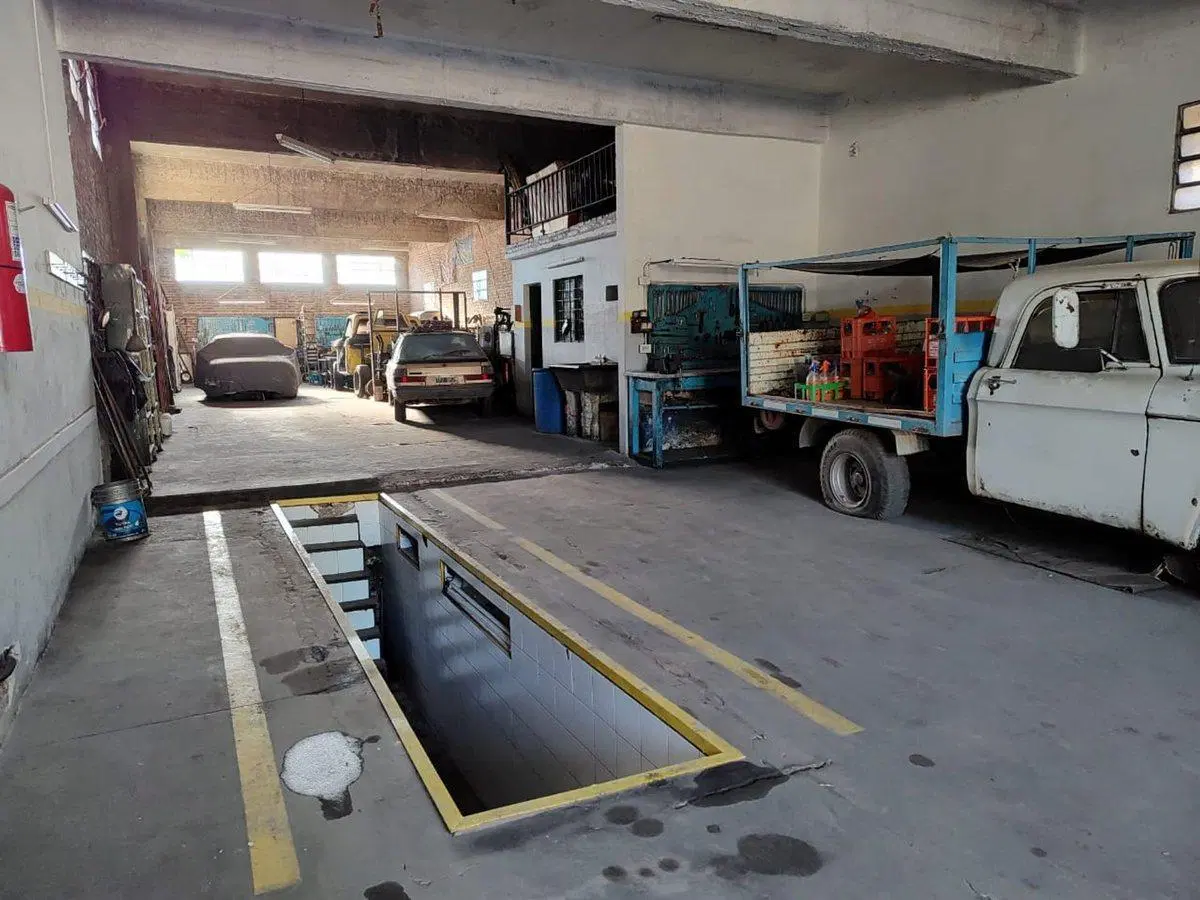 Venta Galpón Av. Francia 4570 2