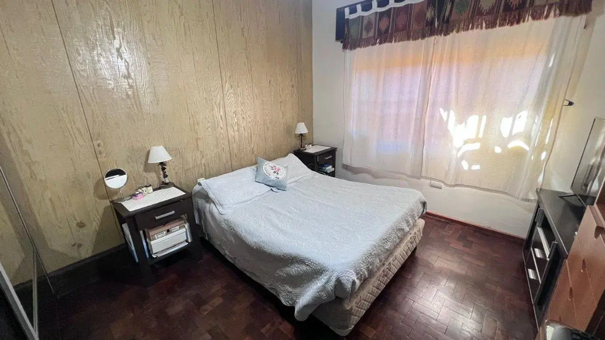 Casa en venta de 2 dormitorios con cochera y patio 5