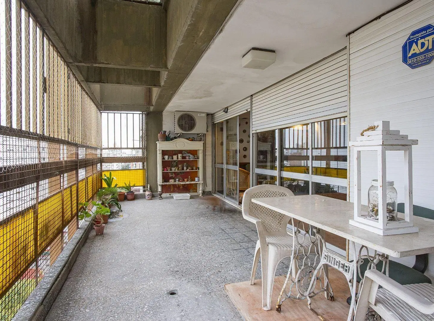 Venta Departamento 2 Dormitorios Centro con Balcon 3