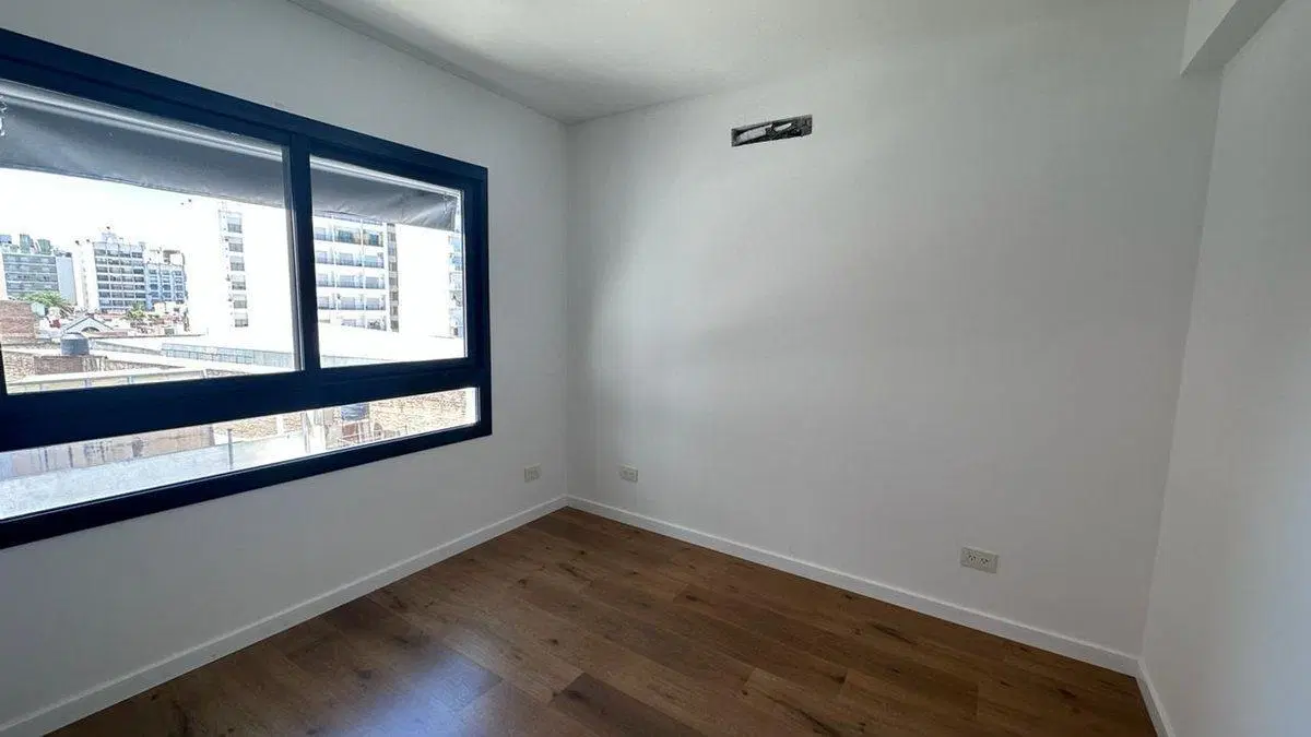 Venta departamento de dos Dormitorios Centro 4