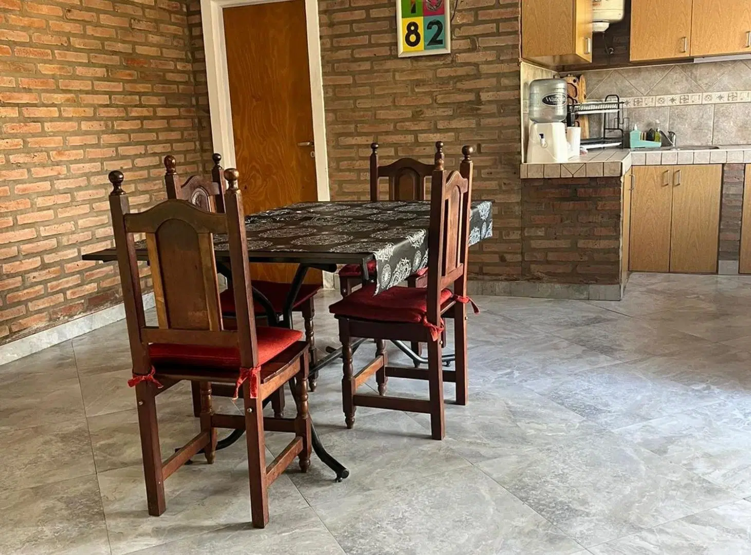 Casa de 1 dormitorio con pileta en Zavalla 8