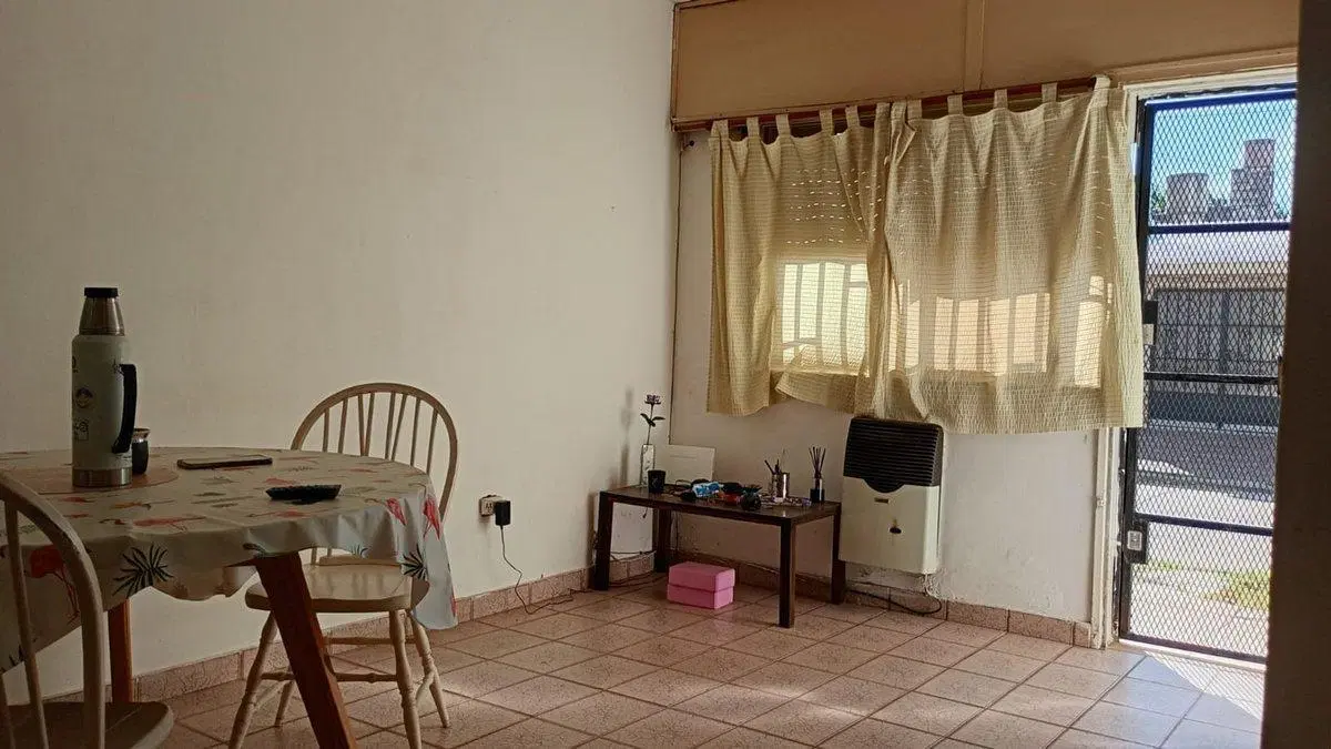 casa dos dormitorios con patio  barrio Saladillo 5