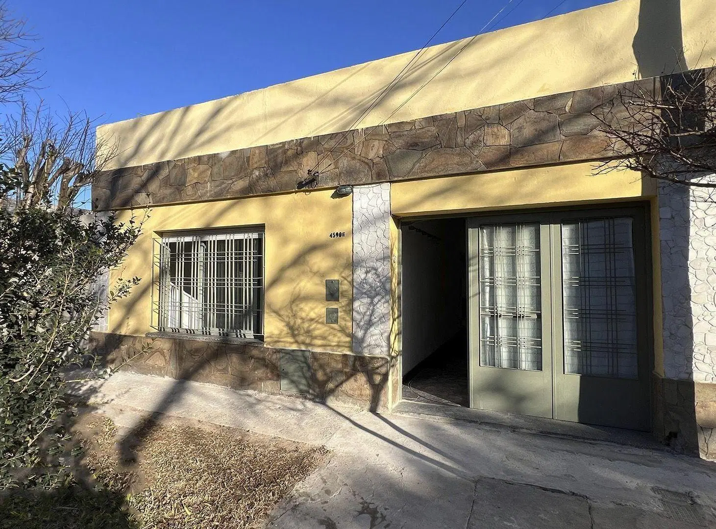 VENTA CASA 2 DORMITORIOS ZONA SUR ROSARIO 3