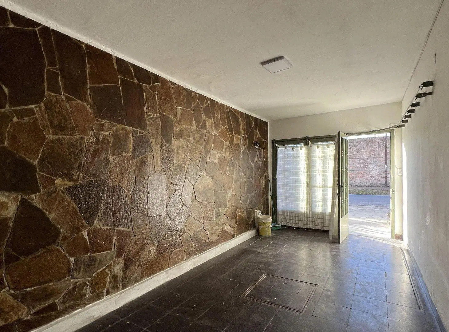 VENTA CASA 2 DORMITORIOS ZONA SUR ROSARIO 4