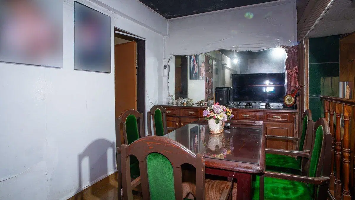 Casa de 4 dorm en P.A c/cochera+ Local comercial 3