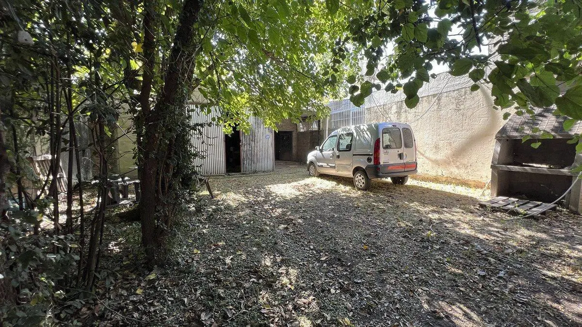 LOTE MAS GALPON EN VENTA - GRANADERO BAIGORRIA 4