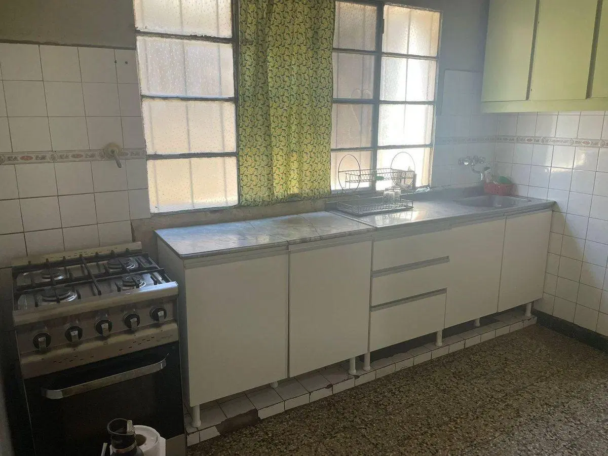 VENTA CASA 3 HABITACIONES ZONA OESTE 8