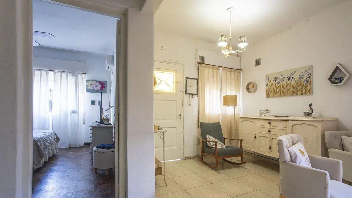 Venta casa con departamento 2