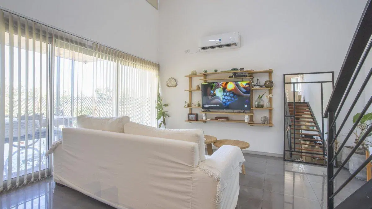 VENTA DE CASA DÚPLEX 8