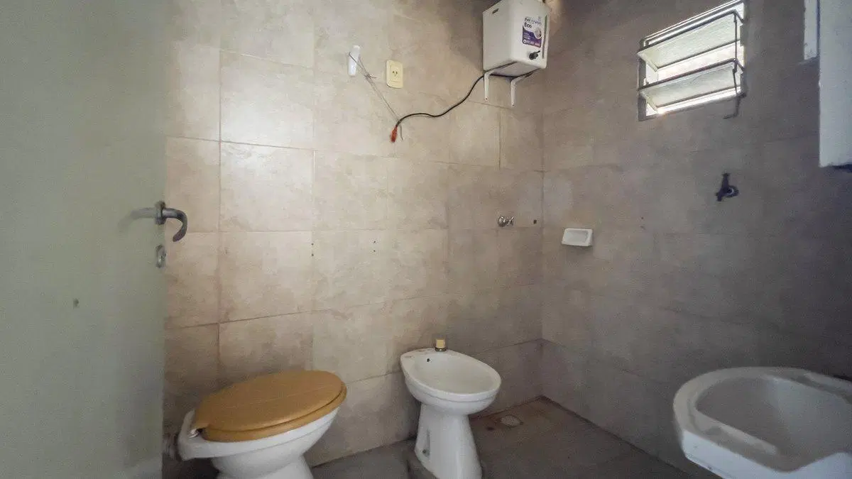 Venta/ Casa con 3 monoambientes - ideal inversión 8