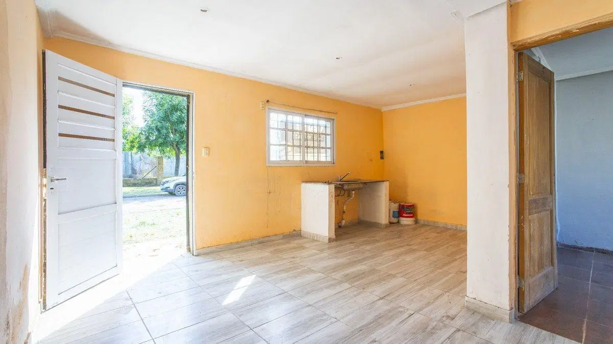 En VENTA, tres departamentos en el mismo lote! 2