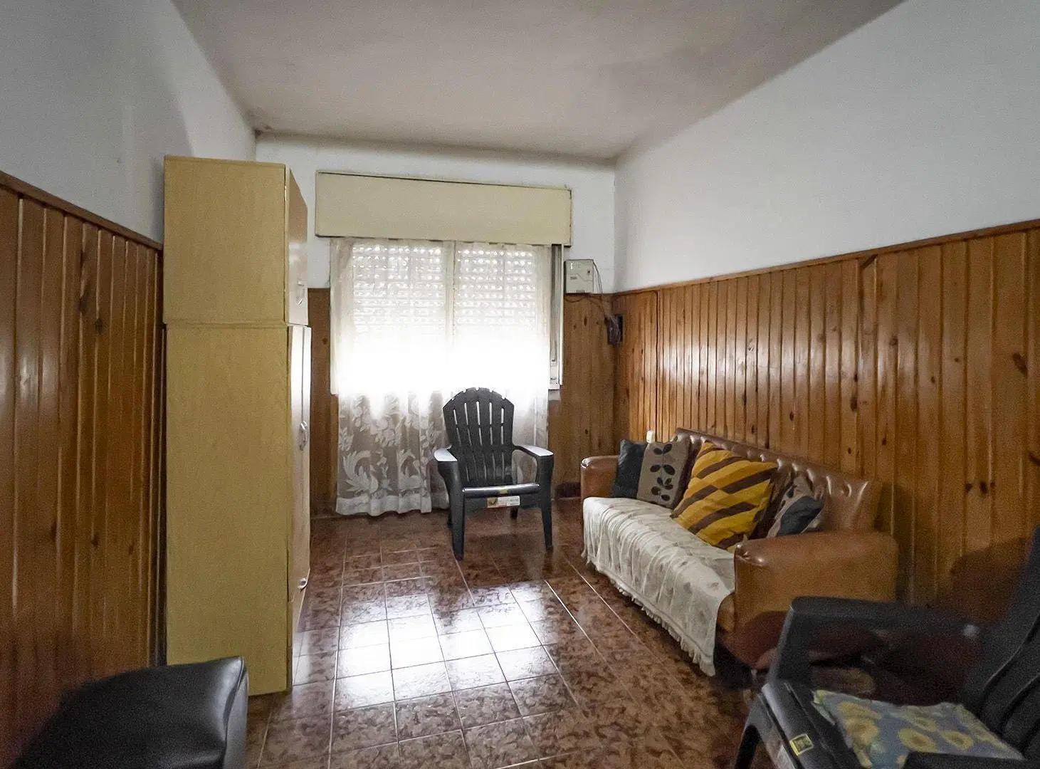 CASA EN VENTA CON 2 DORMITORIOS Y GRAN PATIO 4