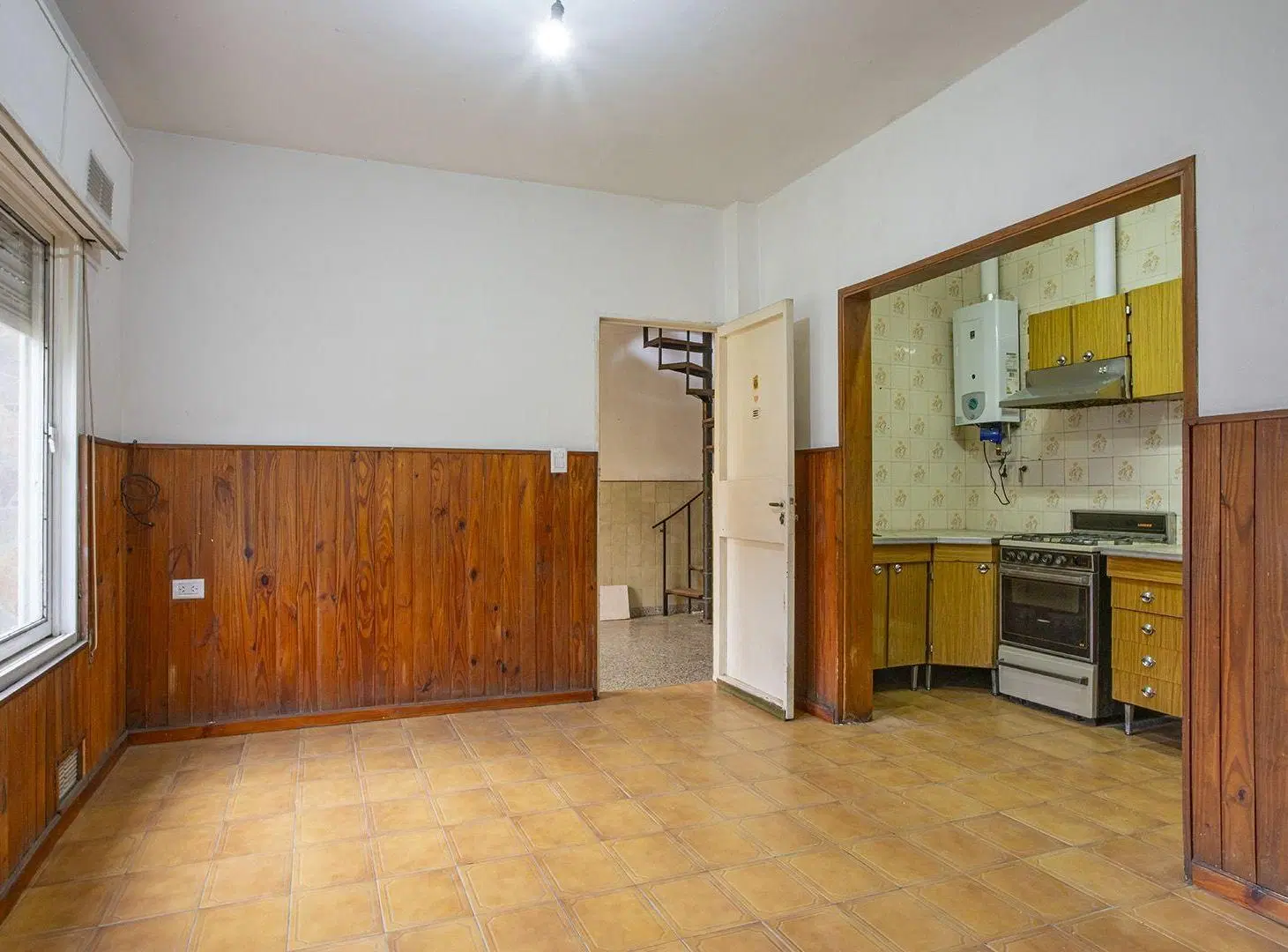 VENTA CASA DE DOS DORMITORIOS EN ESQUINA 3
