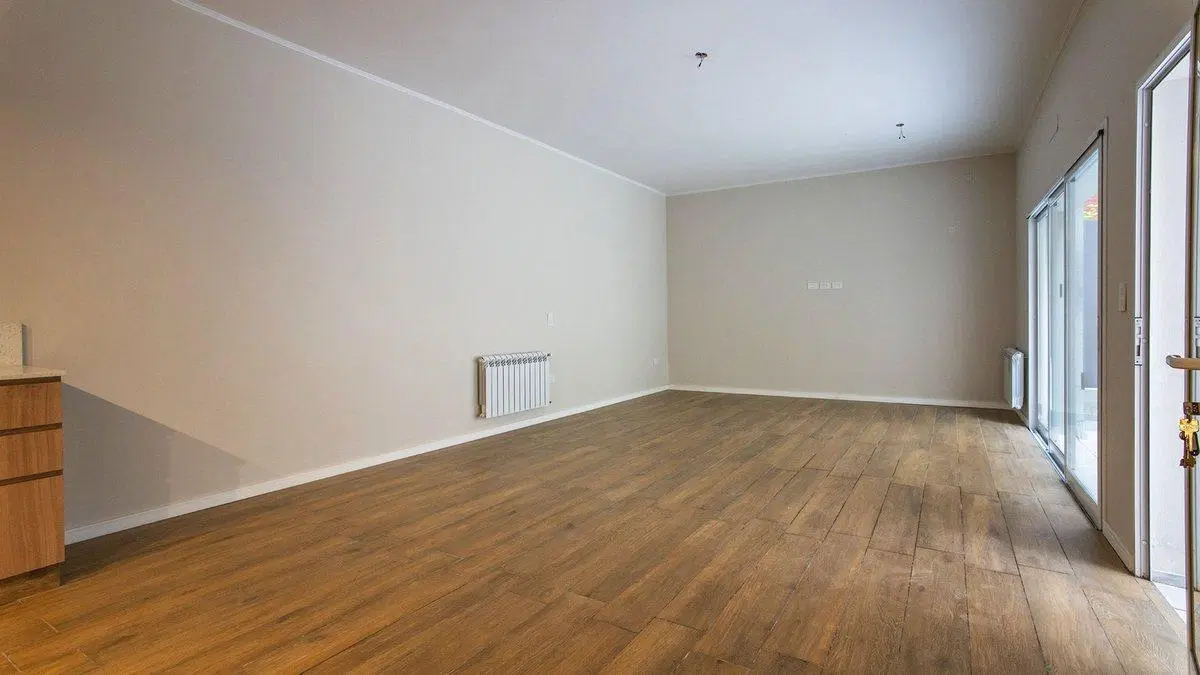 VENTA PASILLO UNICO TRES DORMITORIOS LOURDES 4