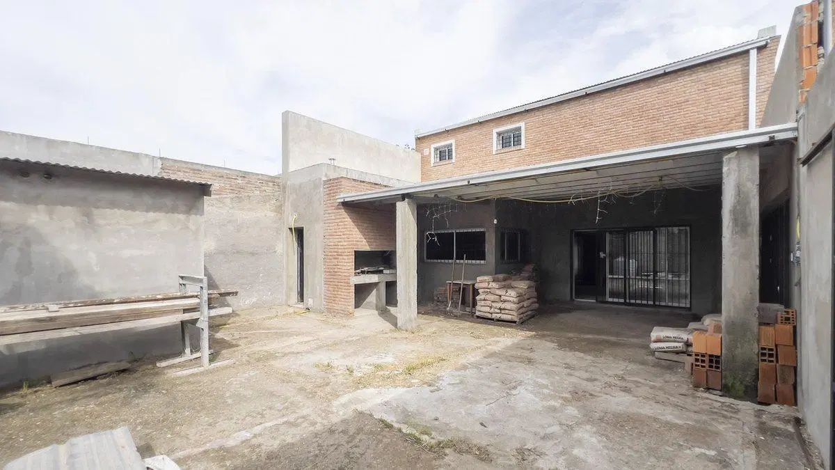 VENTA CASA A TERMINAR EN GENERAL LAGOS OPORTUNIDAD 5