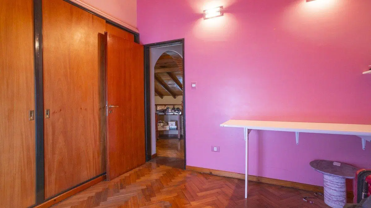 VENTA/PERMUTA CASA 3 DORMITORIOS-PISCINA-COCHERA 5