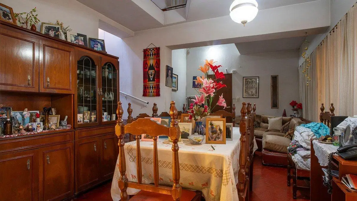 VENTA DE CASA 3 DORMITORIOS 476M2 OPCION GALPON 8