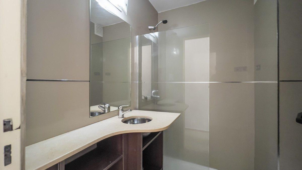 Foto de DEPARTAMENTO DE UN DORMITORIO RECICLADO, imagen 3