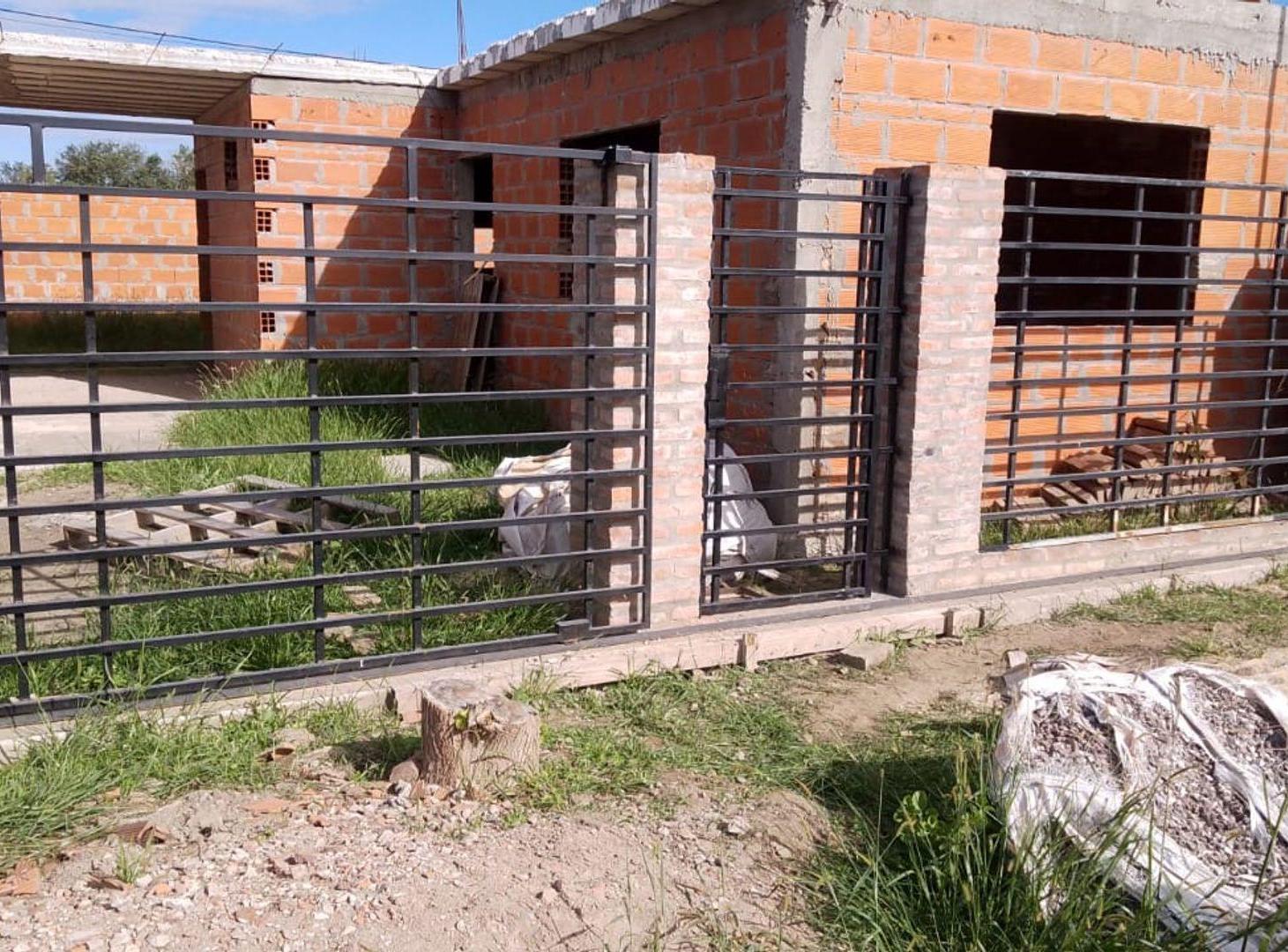 Foto de Venta Casa a terminar limite galvez/alvear, imagen 5