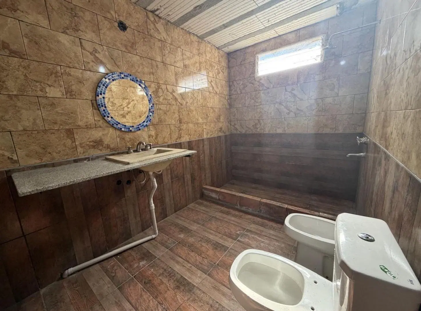 CASA EN ALQUILER 3 DORMITORIOS PILETA ROLDAN 2