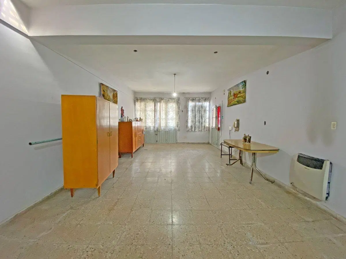 VENTA CASA 2 DORMITORIOS EN FISHERTON INDUSTRIAL 5