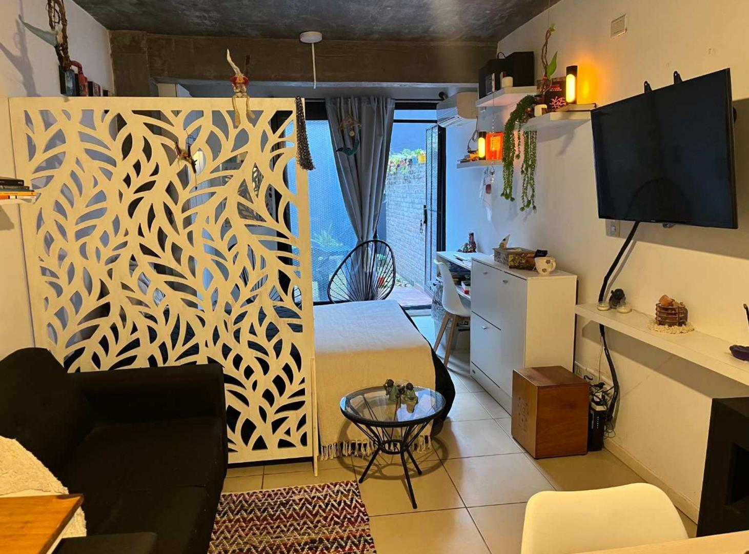 Foto de MONOAMBIENTE EN PB CON PATIO EN VENTA. PICHINCHA, imagen 3