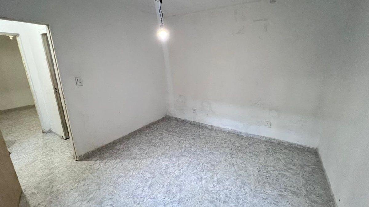 Foto de VENTA CASA INTERNA NO PH DE 2 DORMITORIOS, imagen 4