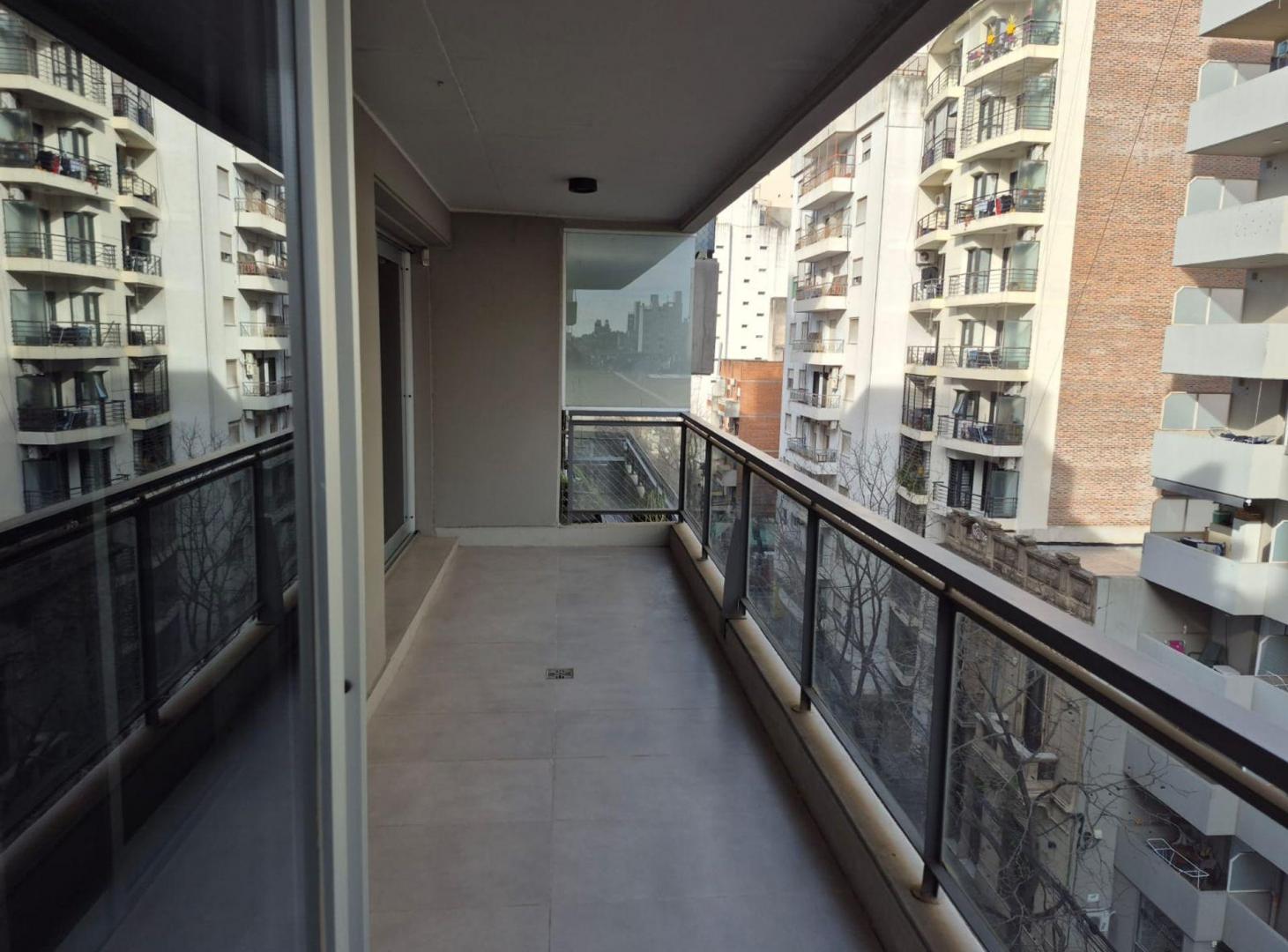 Foto de ALQUILER DEPARTAMENTO TRES DORMITORIOS CON COCHERA, imagen 2