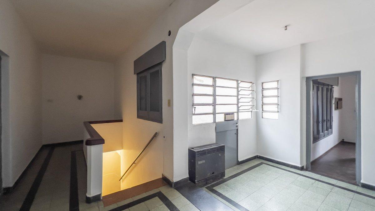 Foto de VENTA CASA DE 4 DORMITORIOS CON LOCAL AL FRENTE, imagen 5