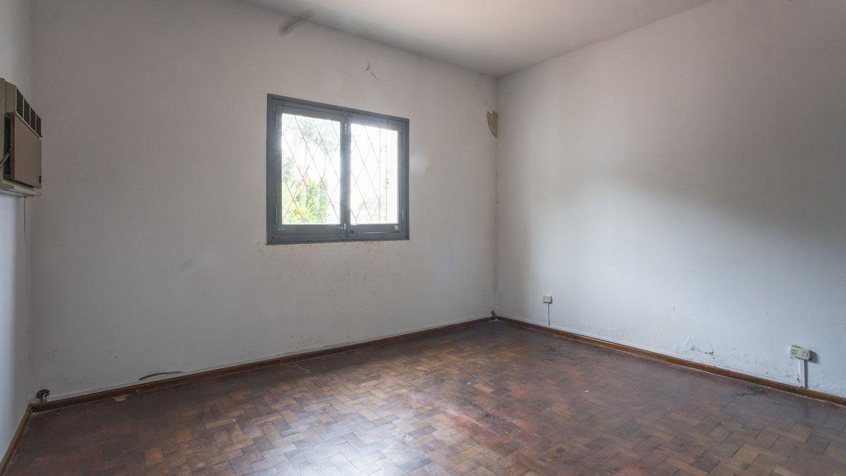 Foto de VENTA CASA DE 4 DORMITORIOS CON LOCAL AL FRENTE, imagen 4