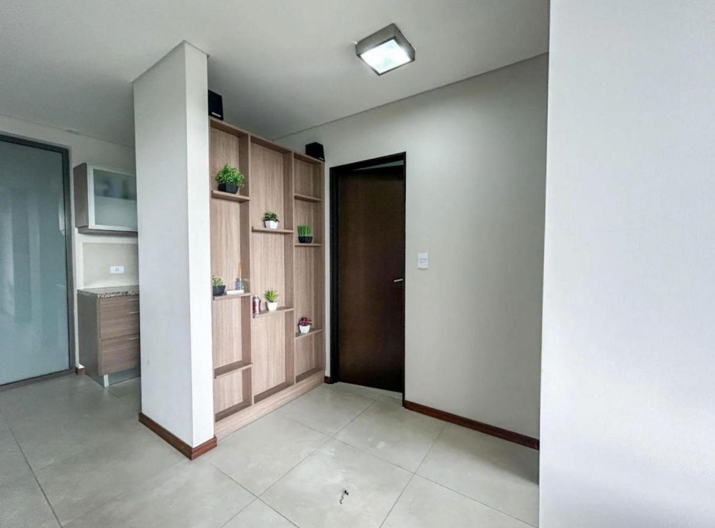 Foto de VENTA DEPARTAMENTO UN DORMITORIO CON COCHERA, imagen 3