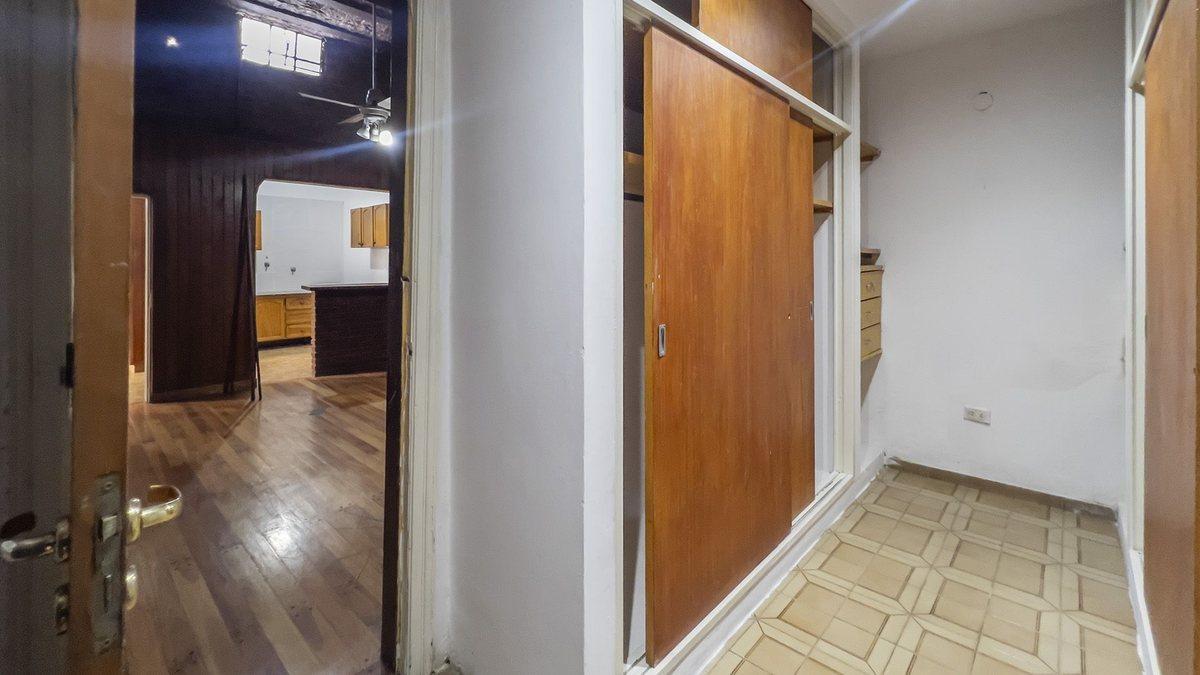 Foto de VENTA DE CASA 4 DORMITORIOS CON PILETA Y QUINCHO, imagen 1