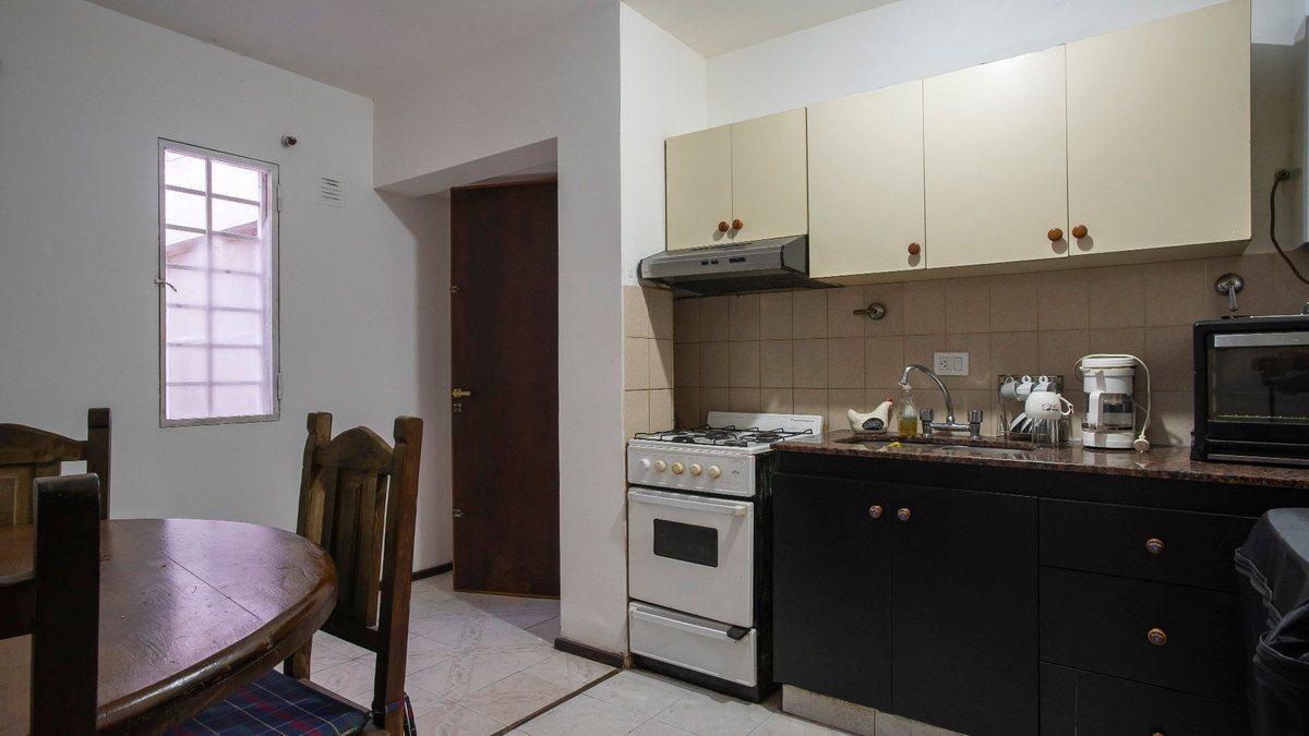 Foto de VENTA DEPARTAMENTO 1 DORMITORIO BARRIO LOURDES, imagen 1