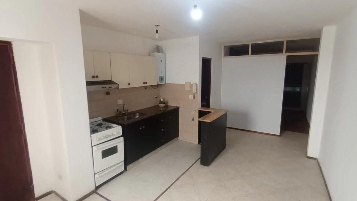 Foto de VENTA DEPARTAMENTO 1 DORMITORIO BARRIO LOURDES, imagen 5