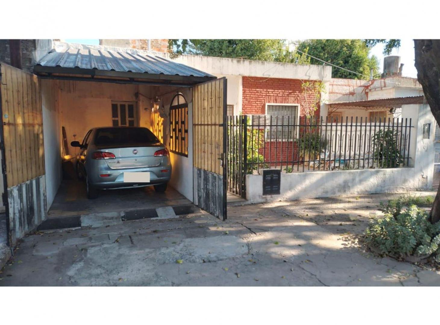 Foto de Casa 3 dorm. cochera, galpón Fisherton industrial, imagen 1