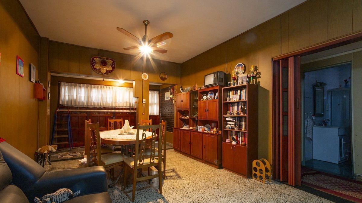 Foto de Venta casa barrio Urquiza con pileta 2 dormitorios, imagen 1