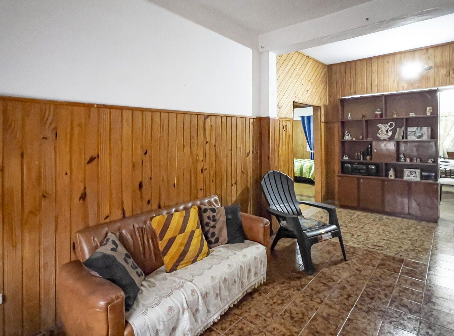 Foto de CASA EN VENTA CON 2 DORMITORIOS Y GRAN PATIO, imagen 3