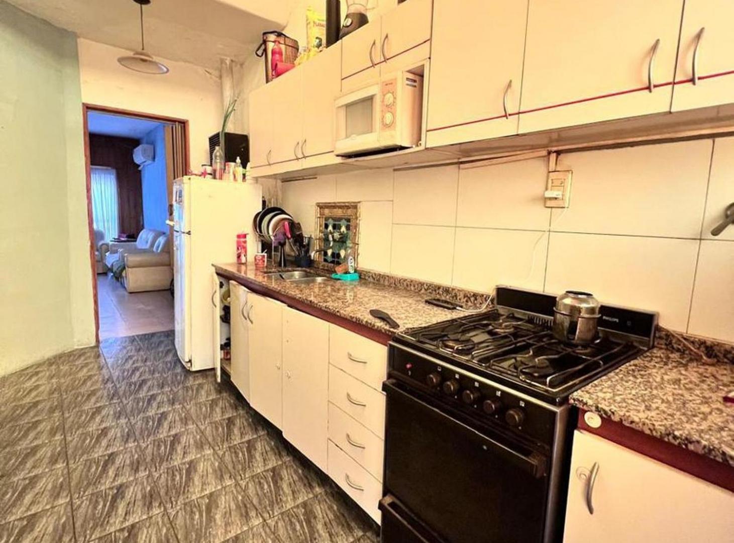 Foto de VENTA PH PLANTA ALTA 2 DORMITORIOS CON TERRAZA, imagen 4