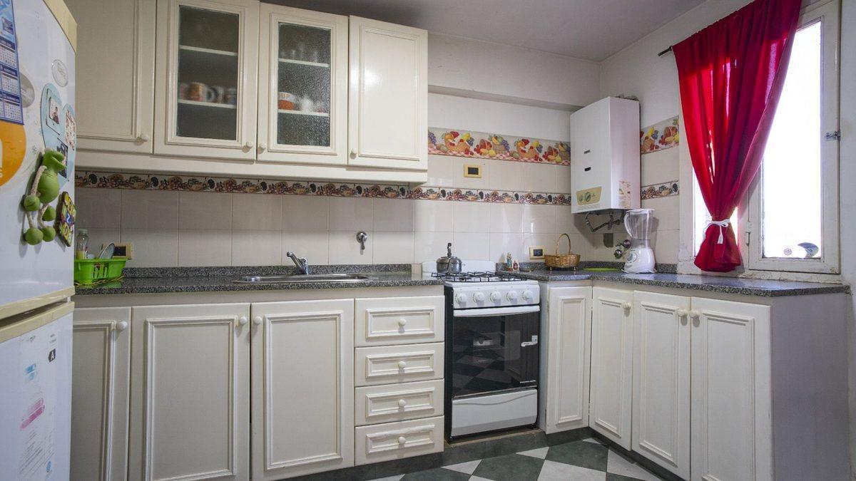 Foto de VENTA DEPARTAMENTO TRES DORMITORIOS, CON BALCON, imagen 3