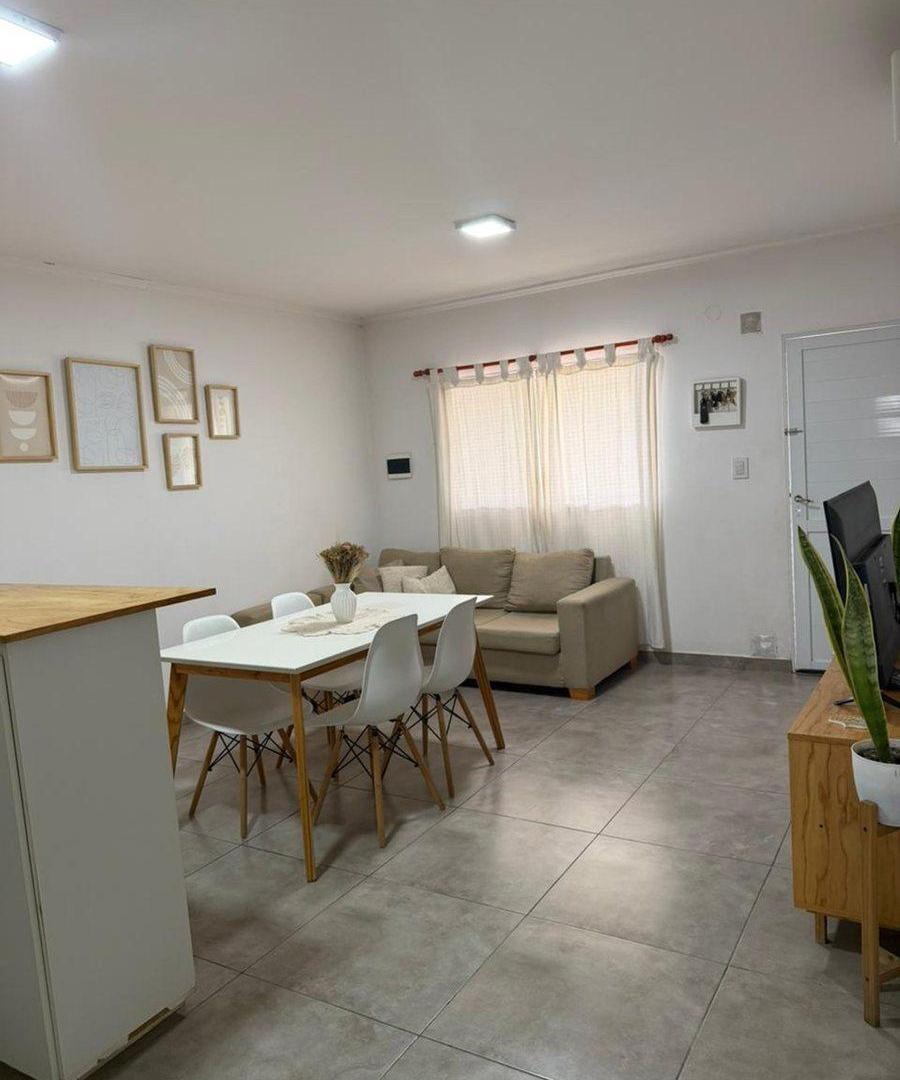 Foto de CASA VILLA AMELIA 2 DORMITORIOS, imagen 2