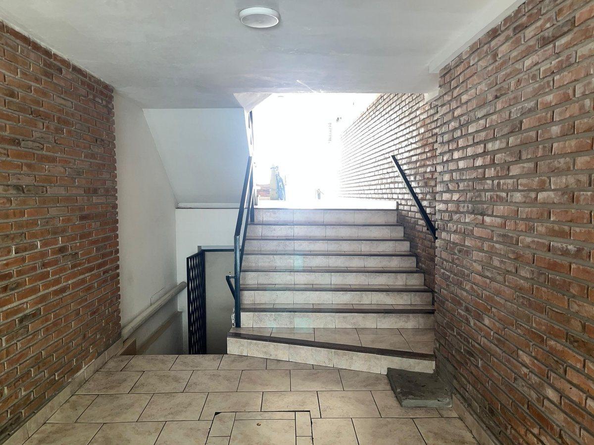 Foto de Depto Monoambiente con patio a reciclar, Pichincha, imagen 5