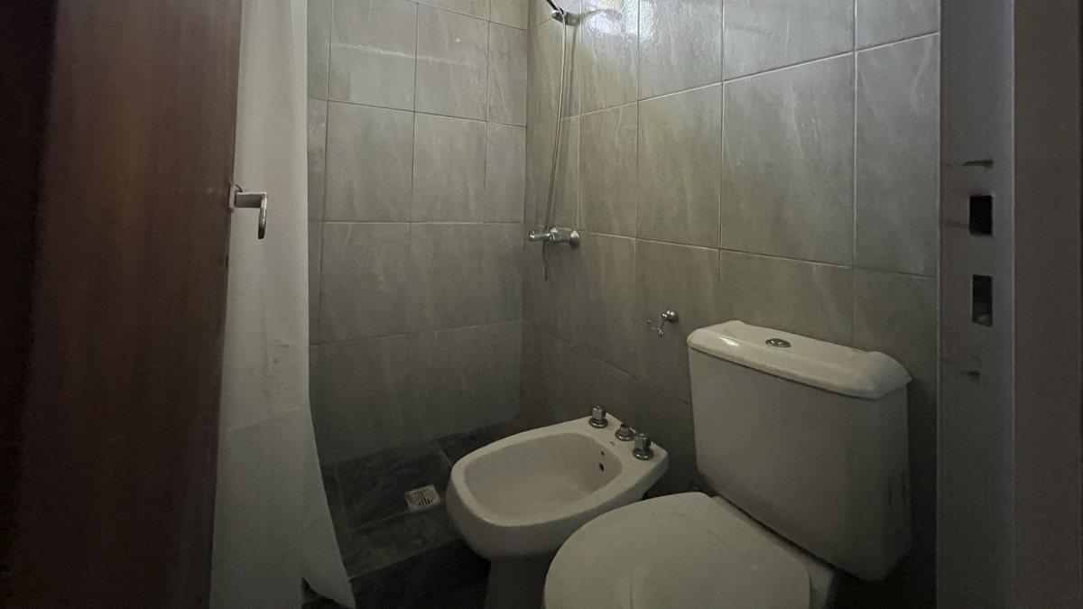 Foto de VENTA CASA EN ANDINO 1 DORMI-COCHERA-PILETA, imagen 4