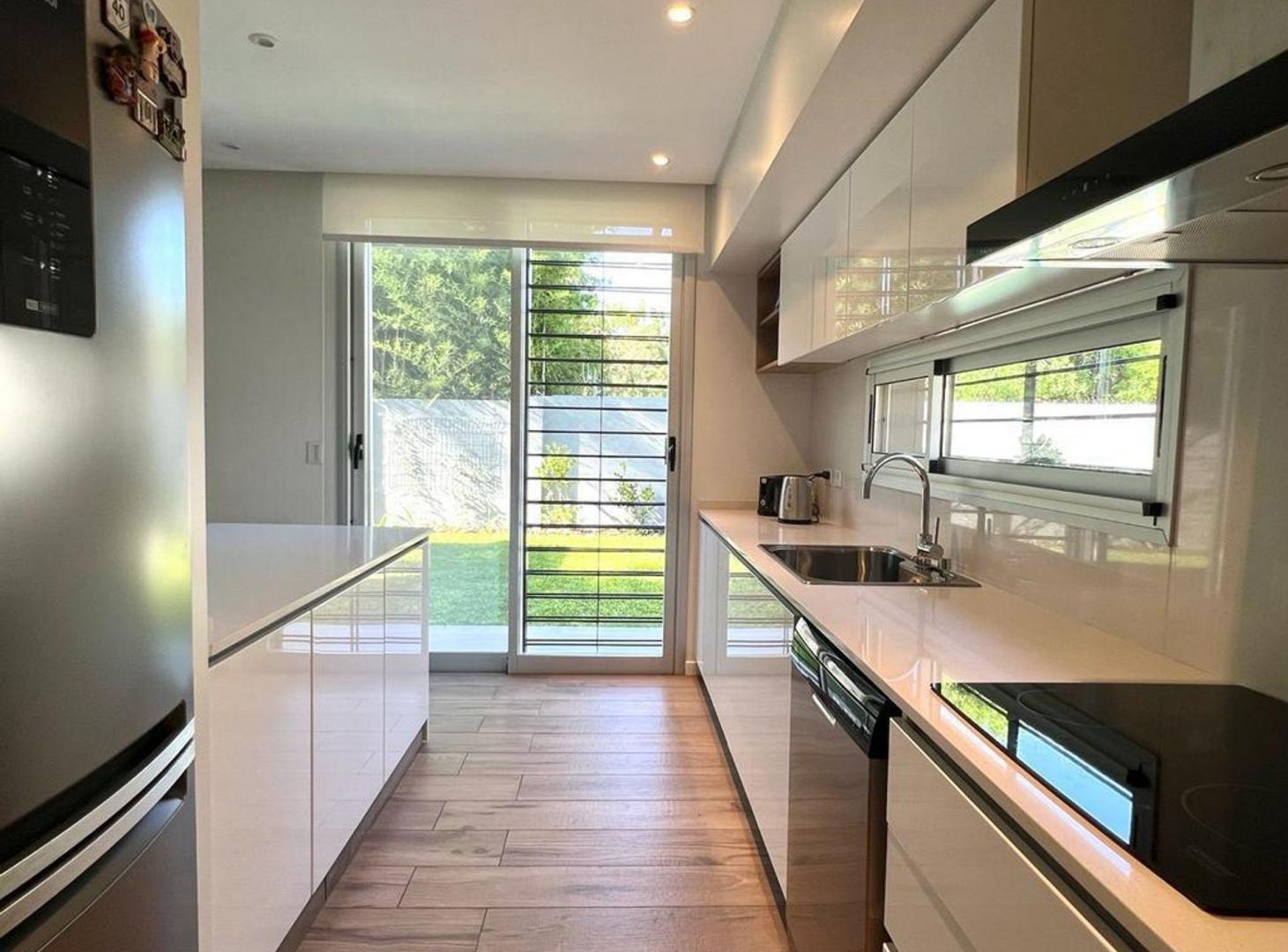 Foto de Venta casa 3 dormitorios Villa Sofia, Fisherton., imagen 2